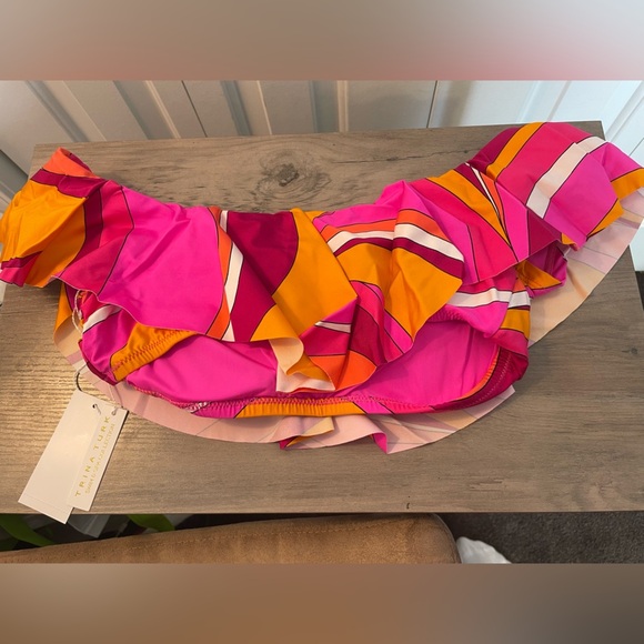 Trina Turk Woman’s Bikini Bandeau Top Size 6 Vivid Vista NWT Strapless - Picture 5 of 7